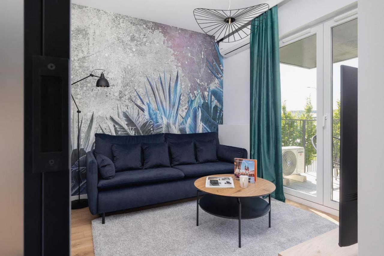 Beautiful Steam Park With Parking Old Town Cracow By Renters Apartament *